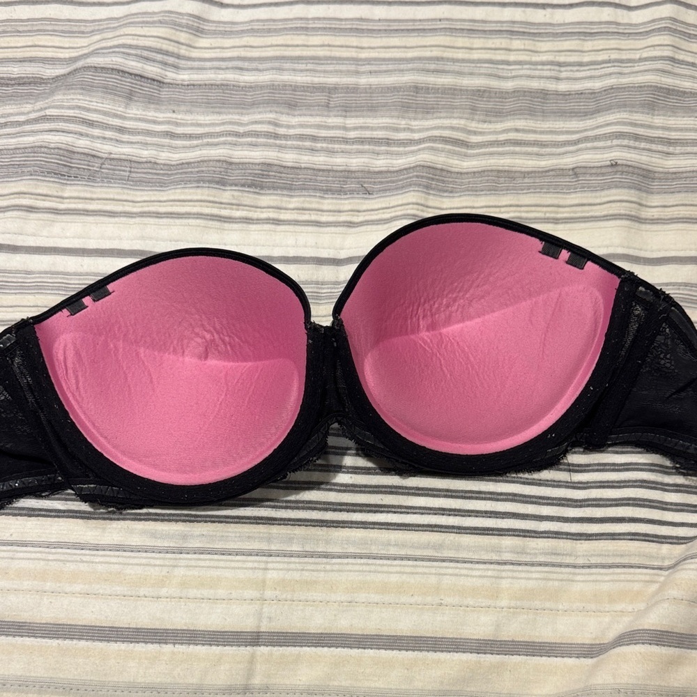 PINK Victoria's Secret Black Lace Bra - Picture 3 of 3